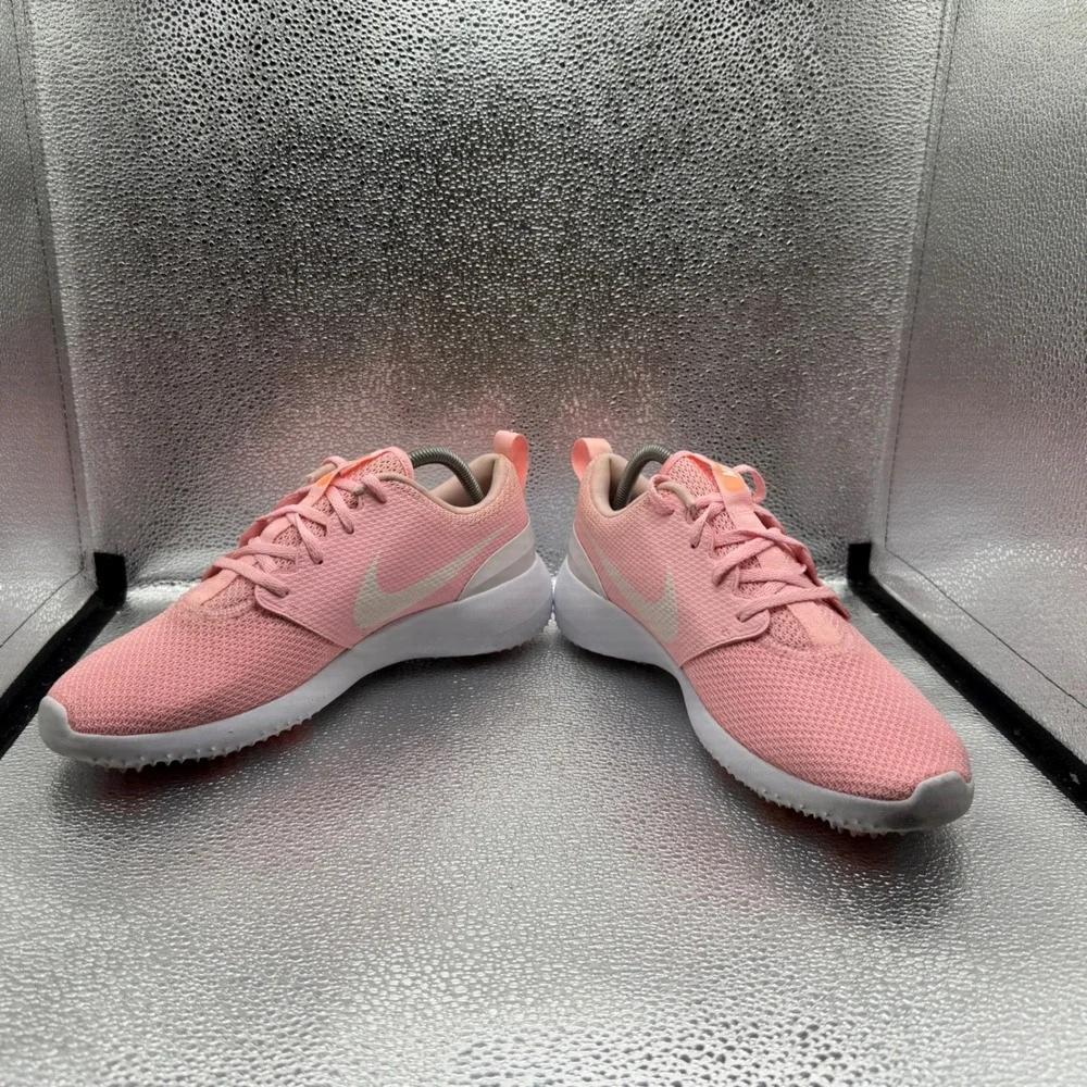 Size 10 Nike Roshe G Golf Shoes Womens Pink Good AA1851-600 Spikeless Mesh